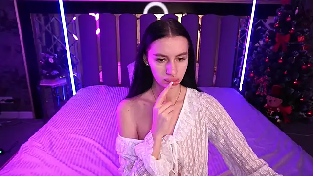 Snow WhiteeeX online show from 01/11/26, 06:42