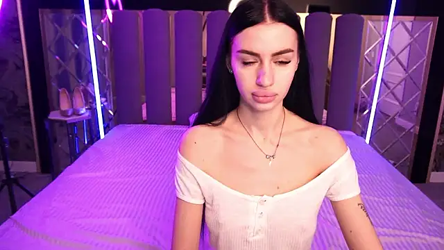 Snow WhiteeeX online show from 02/03/26, 06:33