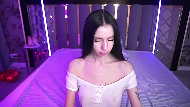 Snow WhiteeeX online show from 03/16/26, 06:39