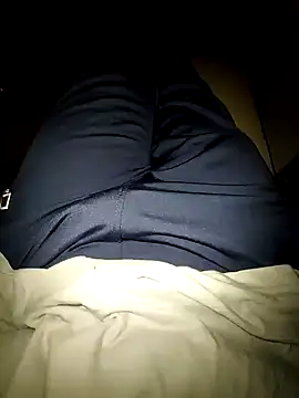 Snapshot of reelciii21 chatting on 01/17/25, 06:54 reelciii21 online show from 01/17/25, 06:54