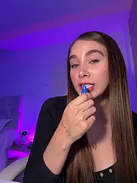 Snapshot of Lanataylor- chatting on 02/16/25, 03:47 Lanataylor- online show from 02/16/25, 03:47