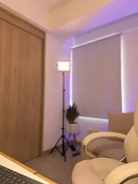 Lanataylor- online show from 01/18/26, 09:29