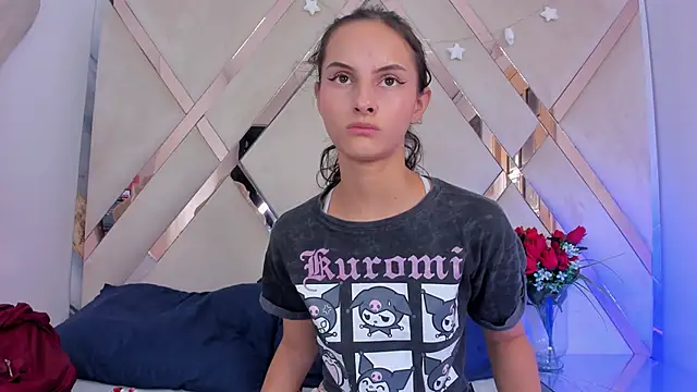 ninaht online show from 11/18/25, 08:56