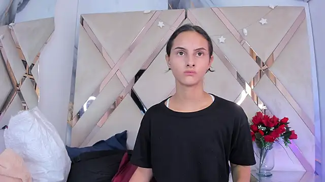 ninaht online show from 11/20/25, 08:42