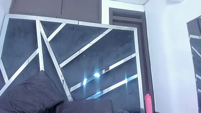 Snapshot of ninaht chatting on 07/10/26, 10:32 ninaht online show from 07/10/26, 10:32