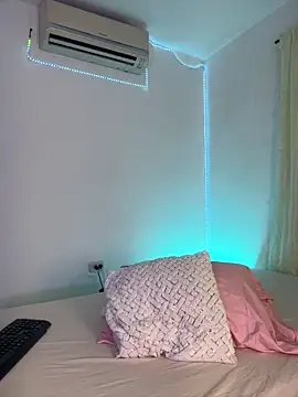 ninaht online show from 02/24/26, 08:31