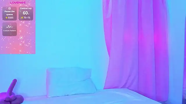 Snapshot of Natasha_by chatting on 11/25/25, 02:17 Natasha by online show from 11/25/25, 02:17