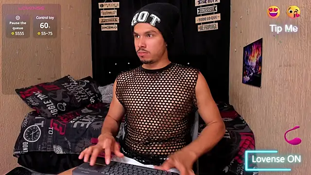 Snapshot of Gilbert_009 chatting on 01/16/25, 05:55 Gilbert 009 online show from 01/16/25, 05:55