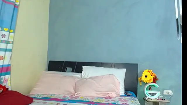 Snapshot of Madison__12 chatting on 02/08/25, 11:13 Madison 12 online show from 02/08/25, 11:13