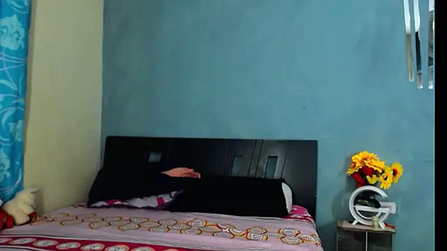 Snapshot of Madison__12 chatting on 03/04/25, 03:22 Madison 12 online show from 03/04/25, 03:22