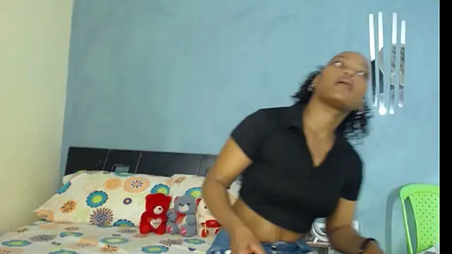 Snapshot of Madison__12 chatting on 02/19/25, 12:25 Madison 12 online show from 02/19/25, 12:25