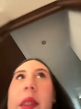  ISABELLA HOT  online show from 12/14/25, 12:44