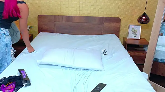 slutty collegegirl online show from 03/06/25, 11:47