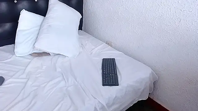 slutty collegegirl online show from 02/05/25, 11:28