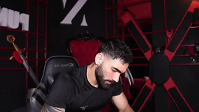 Snapshot of Austin_bolt chatting on 04/10/26, 01:34 Austin bolt online show from 04/10/26, 01:34