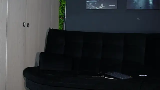 Snapshot of Austin_bolt chatting on 01/19/26, 02:04 Austin bolt online show from 01/19/26, 02:04