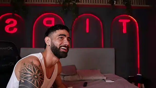 Austin bolt online show from 11/07/25, 03:33