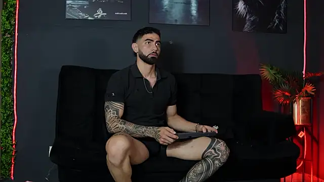 Austin bolt online show from 12/20/25, 02:14