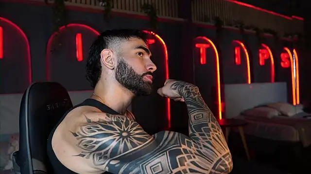 Snapshot of Austin_bolt chatting on 02/08/26, 01:25 Austin bolt online show from 02/08/26, 01:25