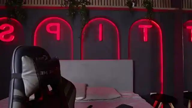 Austin bolt online show from 10/21/25, 02:22