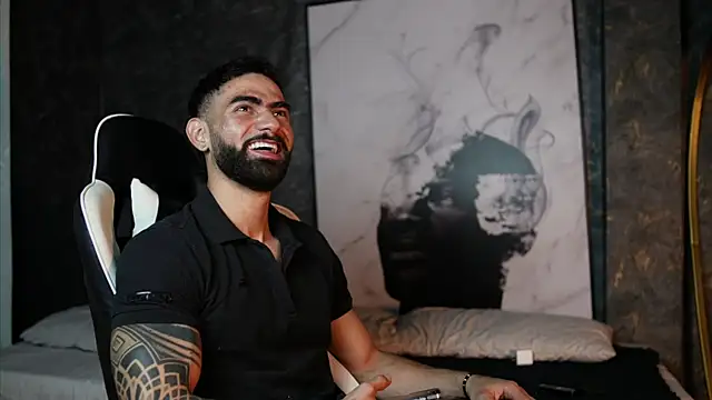 Austin bolt online show from 11/12/25, 03:32