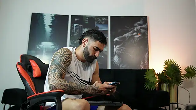 Austin bolt online show from 09/25/25, 03:12