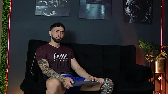 Austin bolt online show from 12/03/25, 02:45