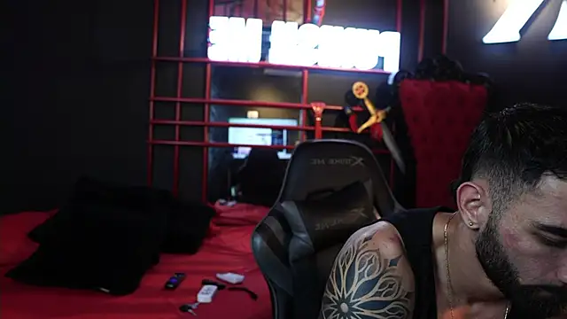 Snapshot of Austin_bolt chatting on 02/20/26, 02:30 Austin bolt online show from 02/20/26, 02:30