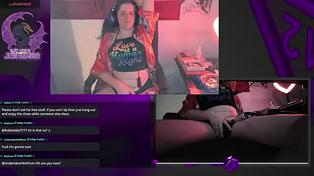 Snapshot of Rae-Suon chatting on 03/13/25, 01:21 Rae-Suon online show from 03/13/25, 01:21