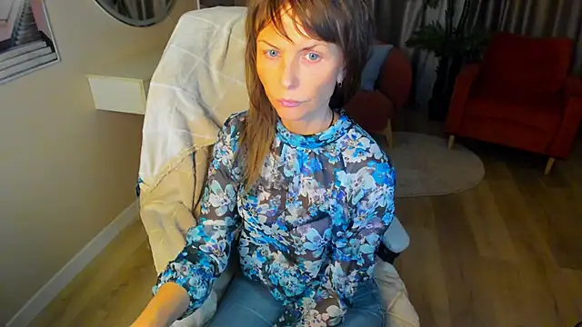 Elizabe th online show from 02/06/25, 10:21