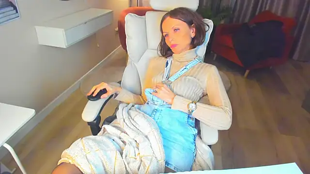 Elizabe th online show from 03/07/25, 01:20