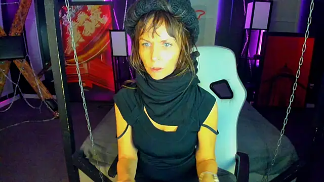 Elizabe th online show from 01/19/25, 11:53