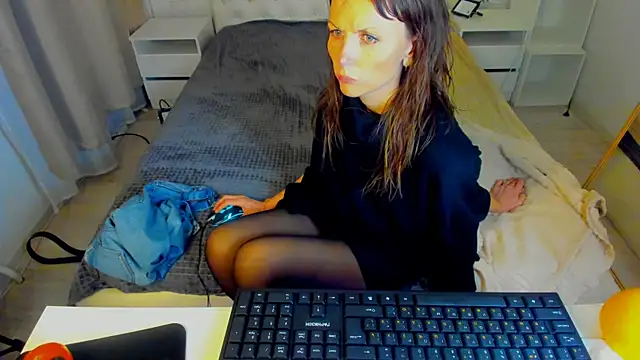 Elizabe th online show from 01/22/25, 12:48