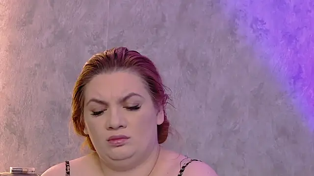 MelanieBrownn online show from 05/14/26, 04:42