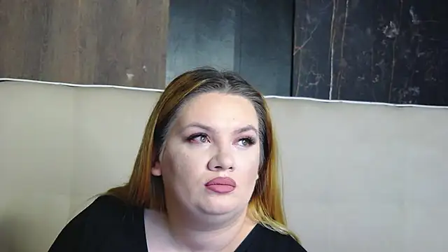 MelanieBrownn online show from 01/15/26, 05:44