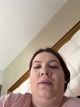 Snapshot of MelanieBrownn chatting on 03/11/25, 06:41 MelanieBrownn online show from 03/11/25, 06:41