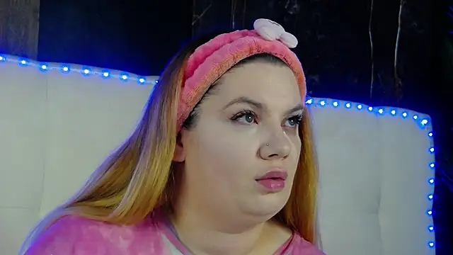 MelanieBrownn online show from 04/06/26, 04:41