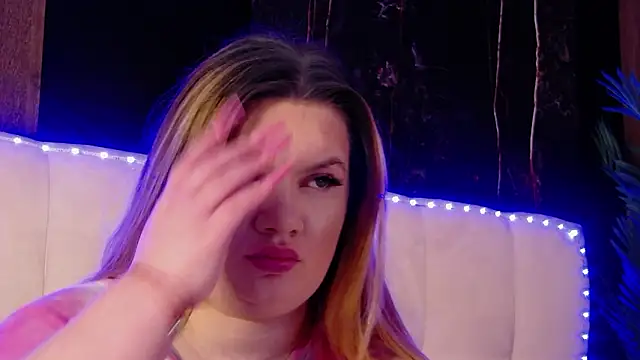 MelanieBrownn online show from 03/25/26, 04:23