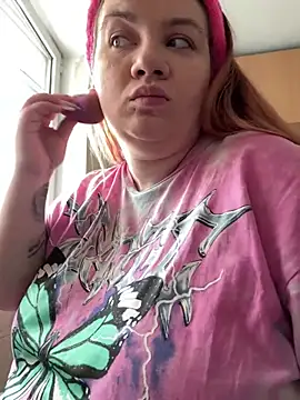 Snapshot of MelanieBrownn chatting on 02/19/25, 06:22 MelanieBrownn online show from 02/19/25, 06:22