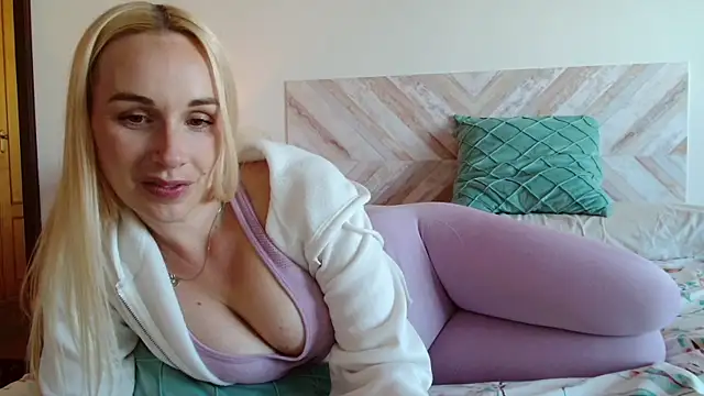 secretmuses online show from 04/04/26, 05:08