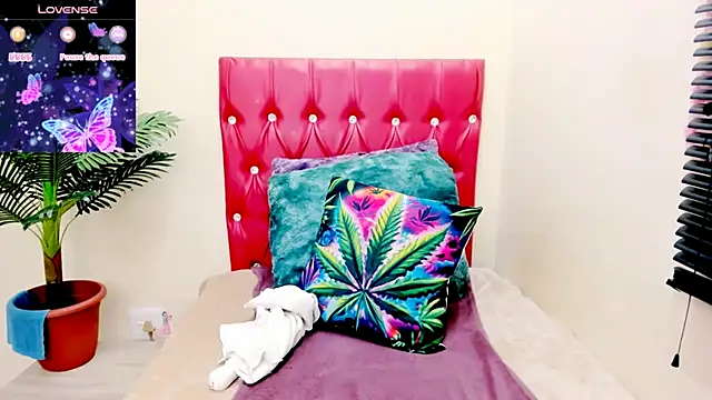 Temptressqeen online show from 11/26/25, 05:46