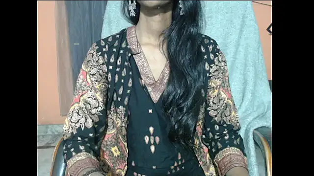 Snapshot of Sabjivali chatting on 11/19/25, 07:47 Sabjivali online show from 11/19/25, 07:47