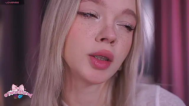  AlinaBailey online show from 03/21/26, 08:19