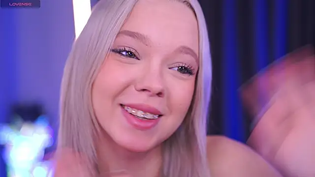  AlinaBailey online show from 04/05/26, 07:59