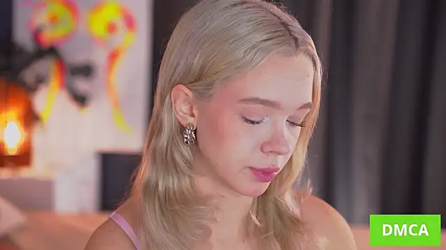  AlinaBailey online show from 10/21/25, 08:47