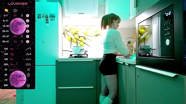 PureAlisMiracle online show from 12/15/25, 02:01