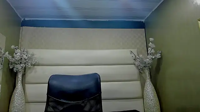 Snapshot of Desmon_Clark chatting on 03/19/25, 11:39 Desmon Clark online show from 03/19/25, 11:39