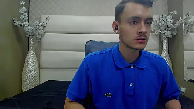 Snapshot of Desmon_Clark chatting on 03/09/25, 04:27 Desmon Clark online show from 03/09/25, 04:27