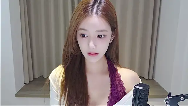 Snapshot of initial-lucky chatting on 05/31/26, 02:12 initial-lucky online show from 05/31/26, 02:12