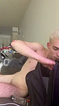 Snapshot of cbuchanan15 chatting on 02/15/26, 04:28 cbuchanan15 online show from 02/15/26, 04:28